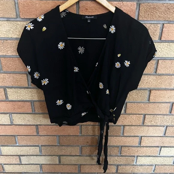 Madewell Sash-Tie Wrap Top in Lazy Daisies Black Size Small - Picture 2 of 8